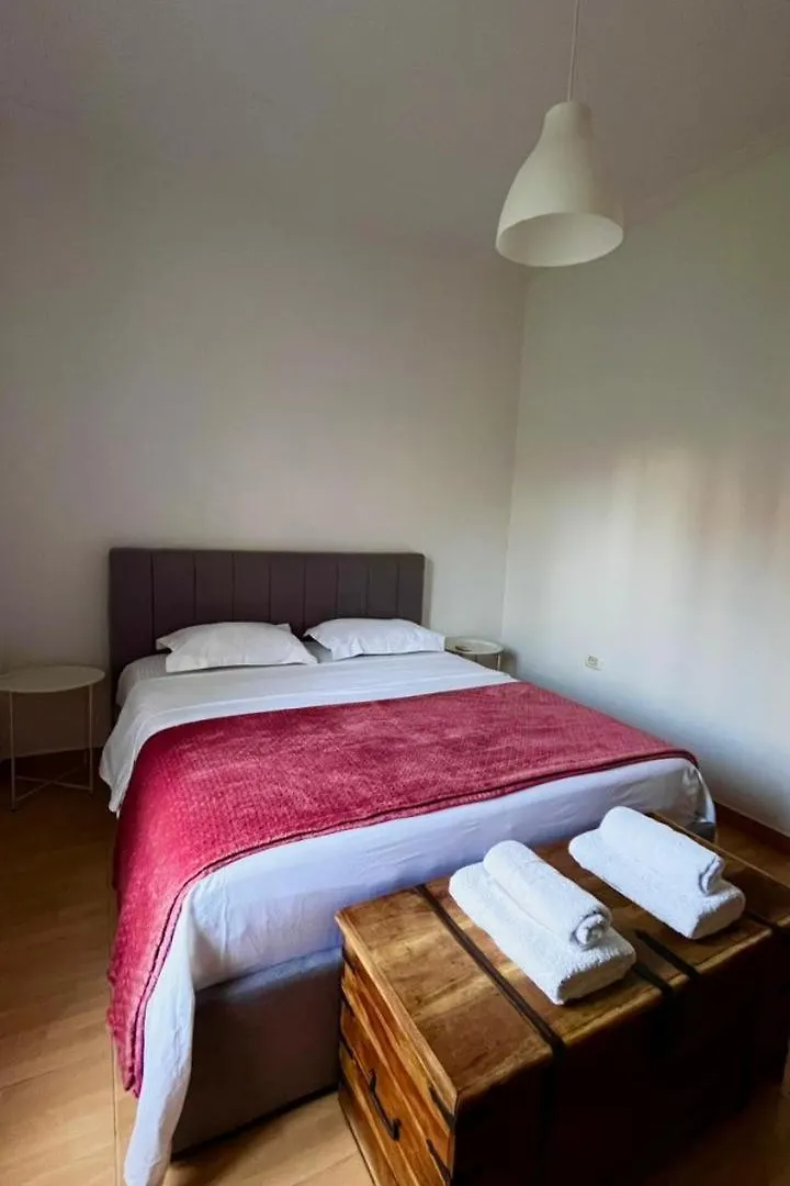 Sonia House Villa Tirana Vakantiehuis